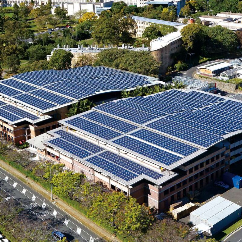 دعامات تركيب سقف الألواح الشمسية المصممة للسقف المعدني توفر دعمًا دائمًا وسهولة التثبيت وتوفير الوقت والتكلفة